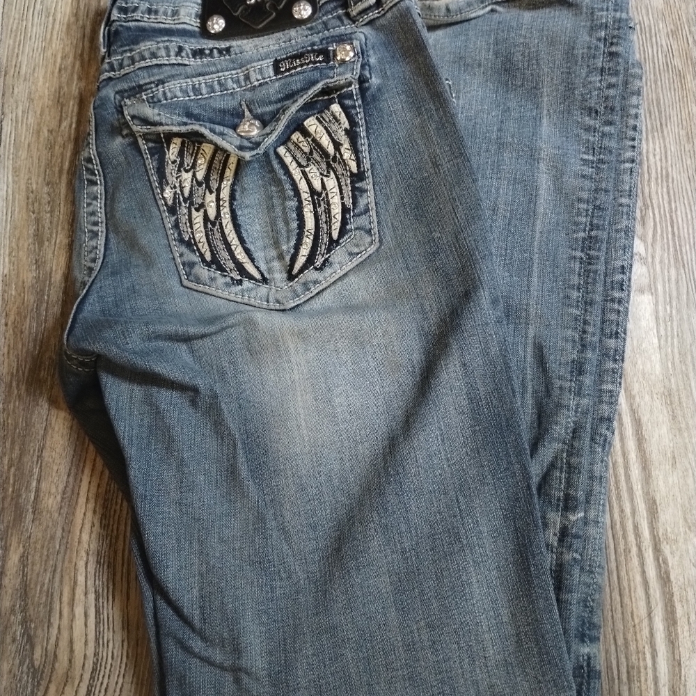 Miss Me Signature Bootcut size 32 inseam 34